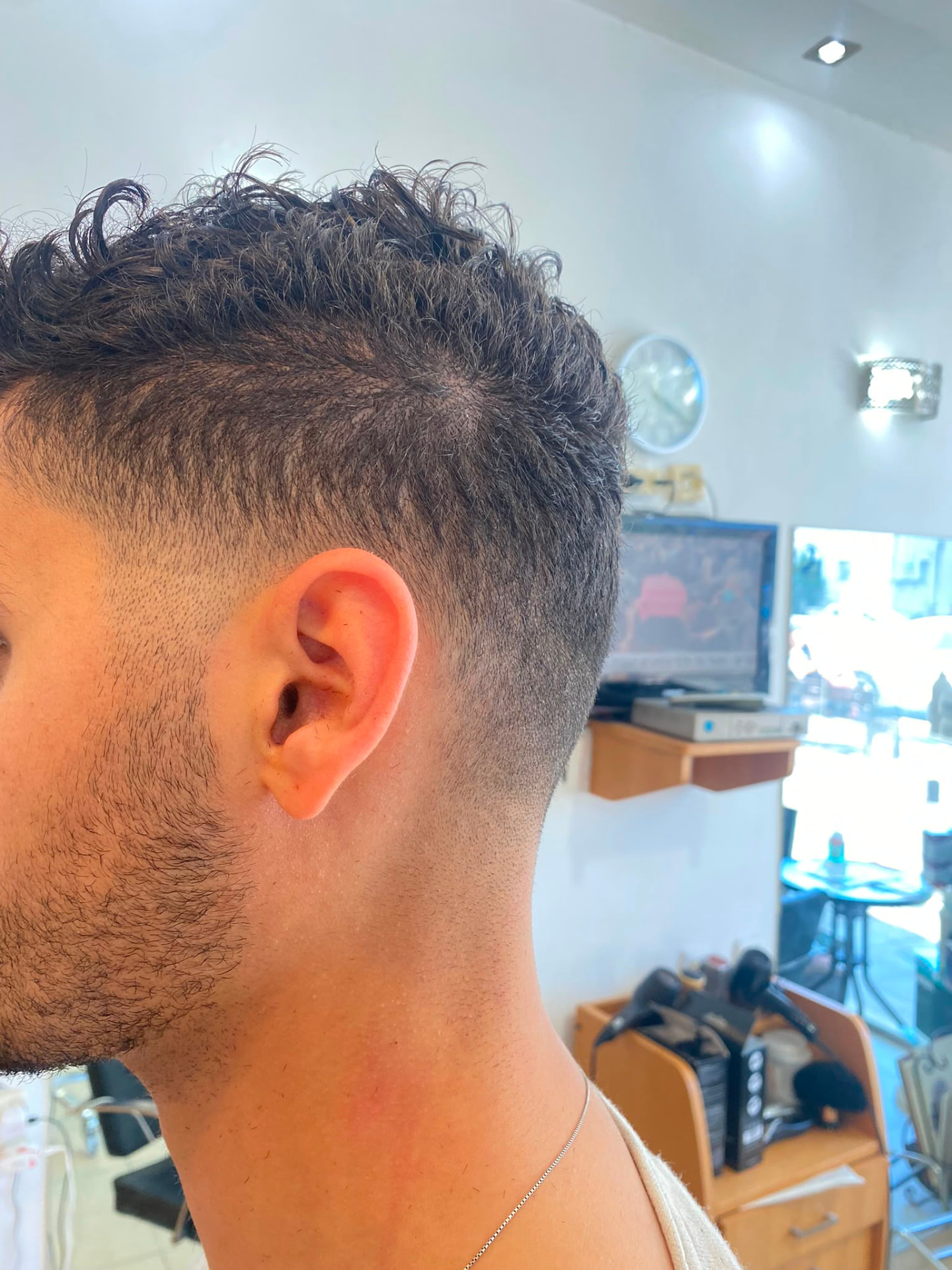 תספורת לגבר (תמונה לאחר השינוי)